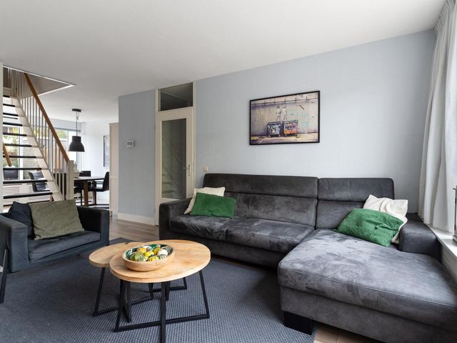 Februaristraat 50, Almere