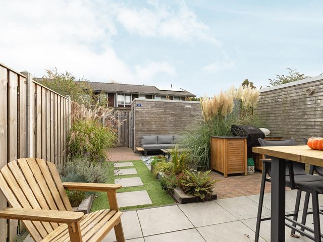 Februaristraat 50, Almere