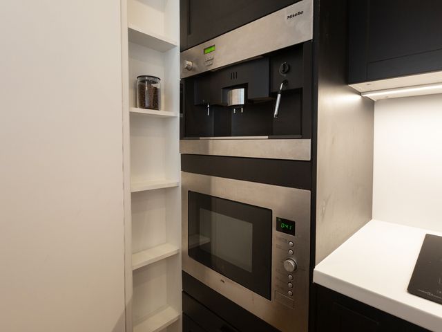 Gevers Deynootweg 113A, Den Haag