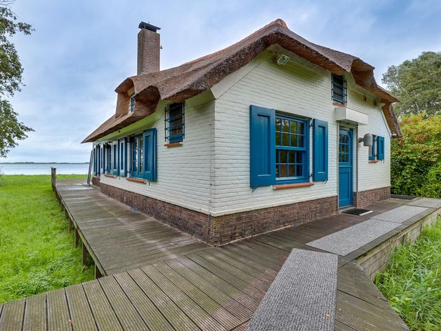 Veneweg 298, Wanneperveen