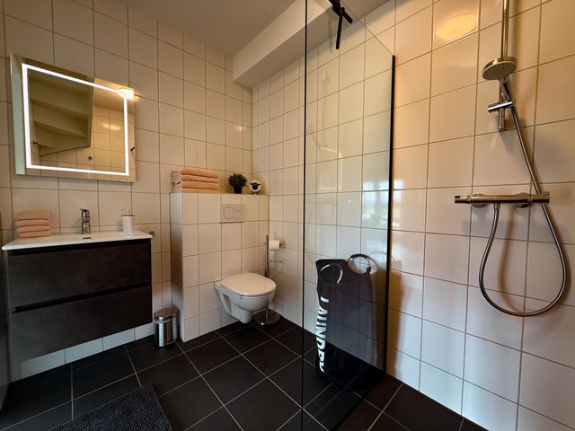 Noordmeer 2C, Broek in Waterland