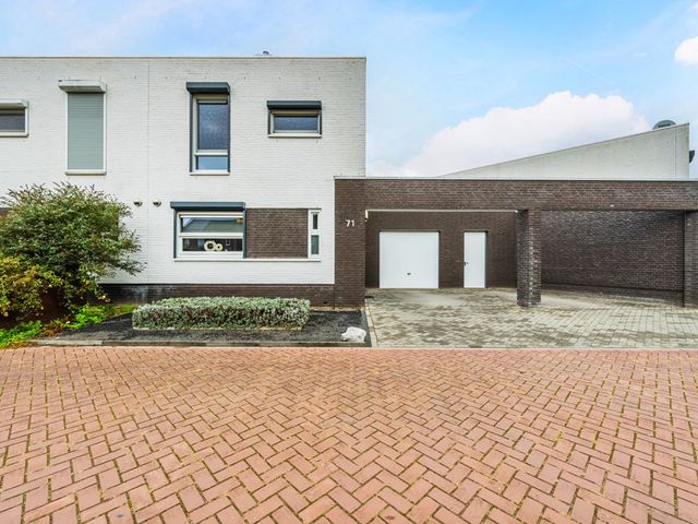 Thaalweg Oost 71, Echt