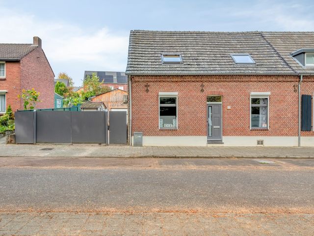 Gebroek 32, Roermond