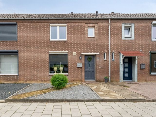 Edmond Jasparstraat 11, Sittard
