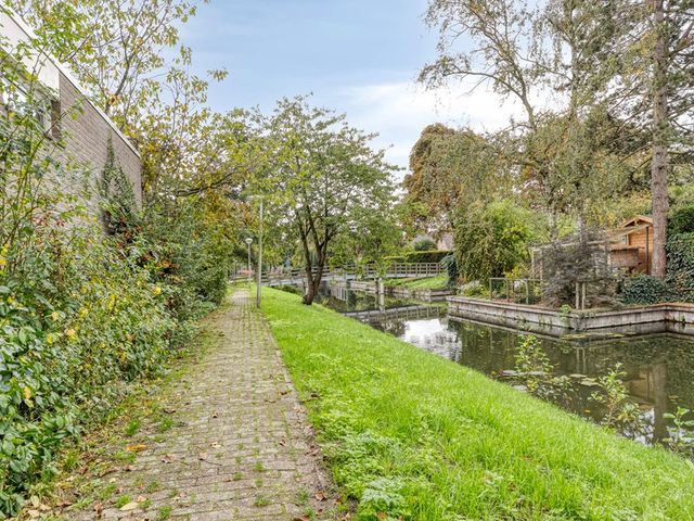 Toutenburg 22, Zwijndrecht