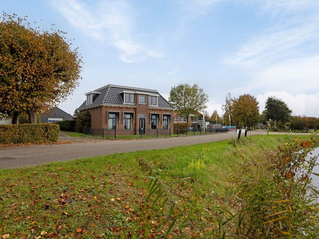 Rinia van Nautaweg 6, Gytsjerk