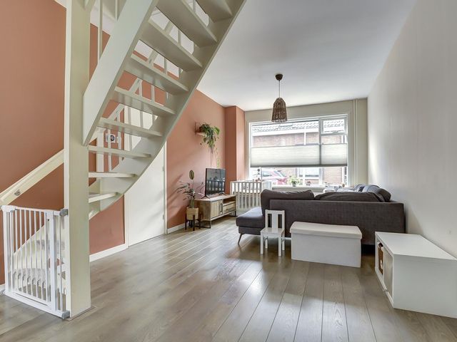 Koningin Wilhelminastraat 11, De Lier