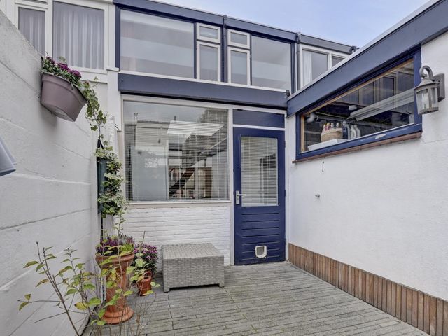 Koningin Wilhelminastraat 11, De Lier