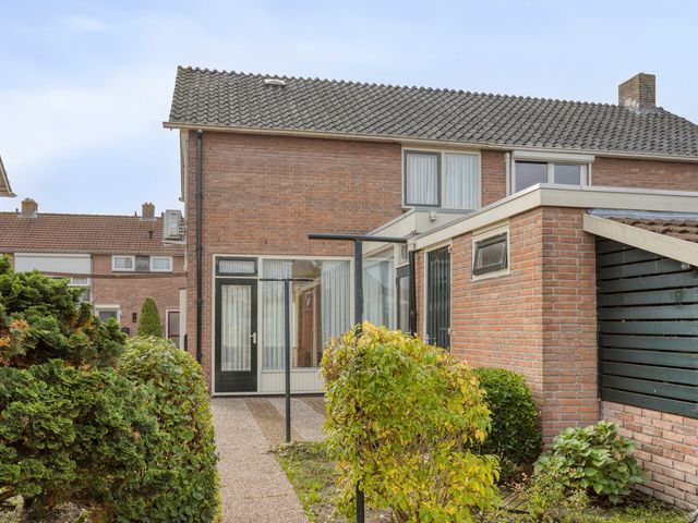 Fintstraat 5, Brakel