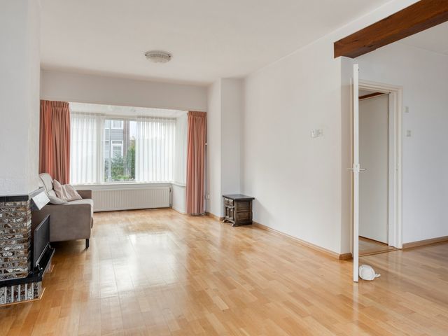 Fintstraat 5, Brakel