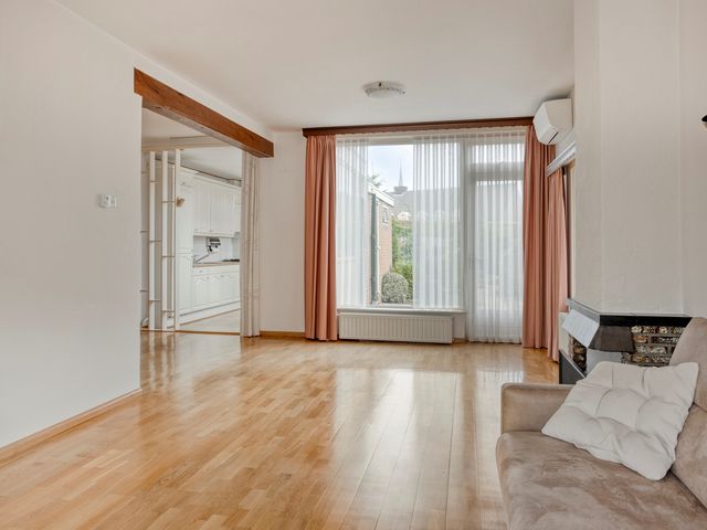 Fintstraat 5, Brakel