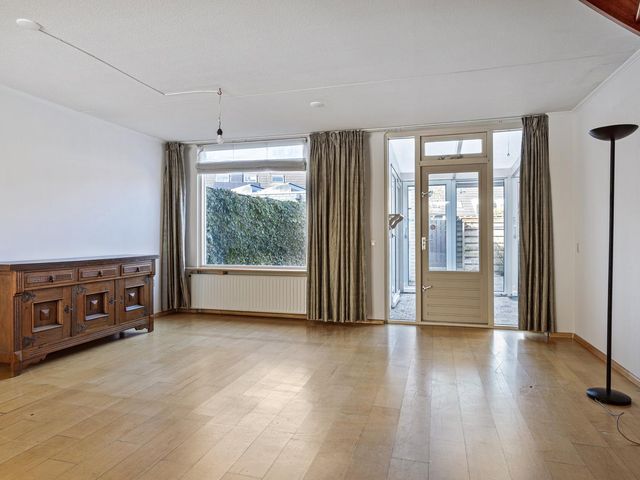 Julianastraat 13, Uden