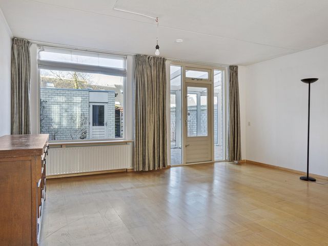 Julianastraat 13, Uden