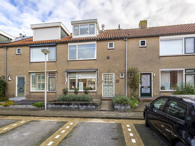 Leeuwerikstraat 5, Bleskensgraaf Ca