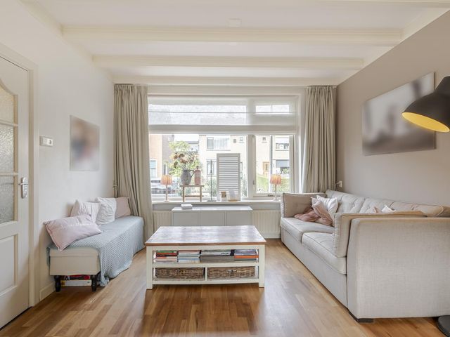 Leeuwerikstraat 5, Bleskensgraaf Ca