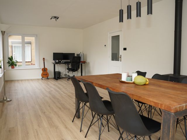 Mgr. De Backerestraat 1, Eede