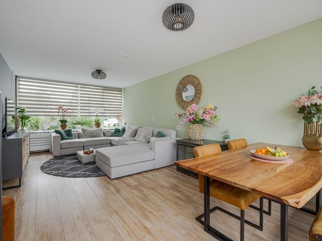 Anthonie van Dijcklaan 2, Voorschoten