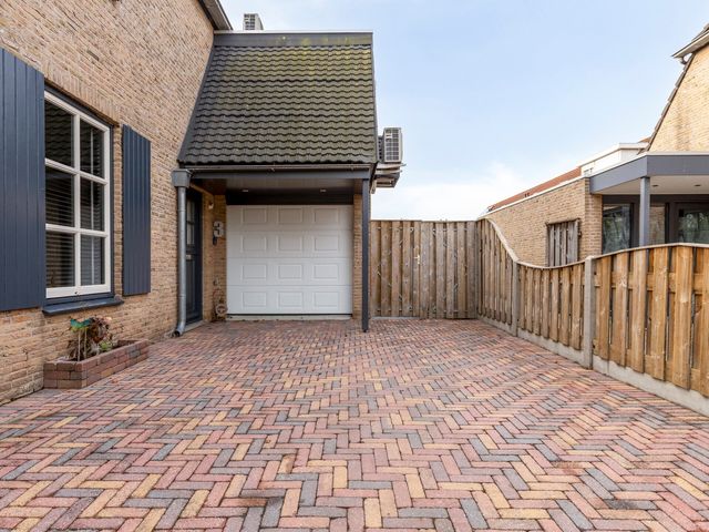 Wegaplein 3, Oude-Tonge