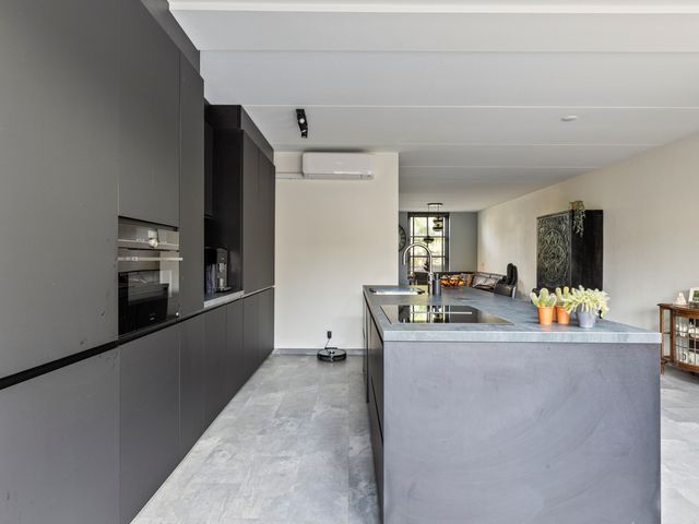 Wegaplein 3, Oude-Tonge