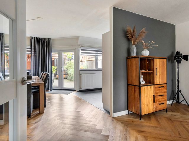 Prauw 32, Veenendaal