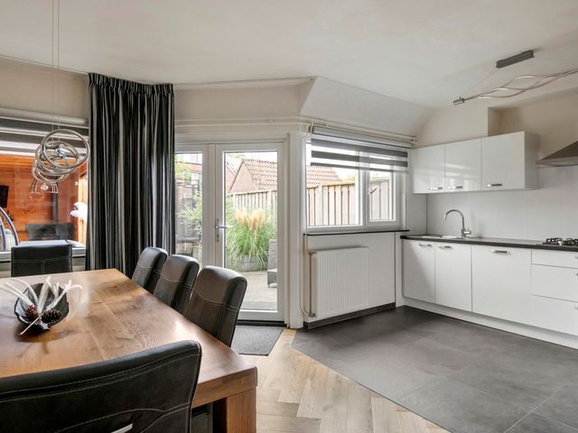 Prauw 32, Veenendaal