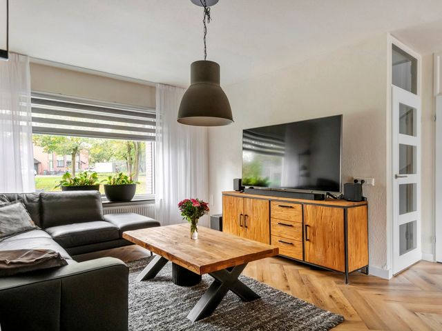 Prauw 32, Veenendaal