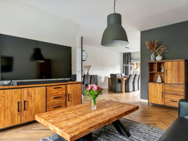 Prauw 32, Veenendaal