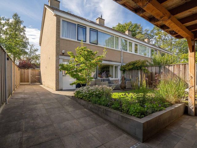 Otmanlanden 18, Enschede