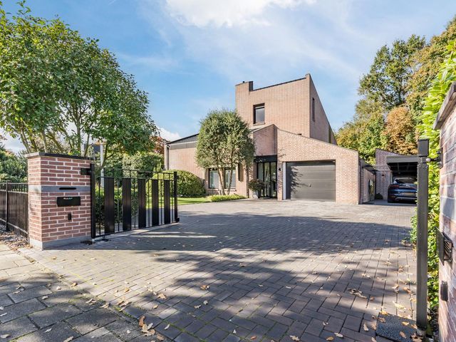 van Limburg Stirumstraat 4, Hoogeveen