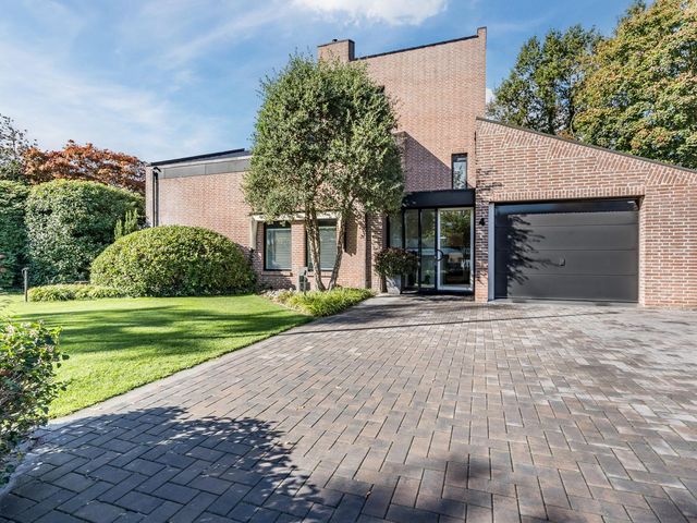 van Limburg Stirumstraat 4, Hoogeveen