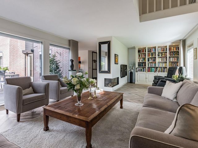 van Limburg Stirumstraat 4, Hoogeveen