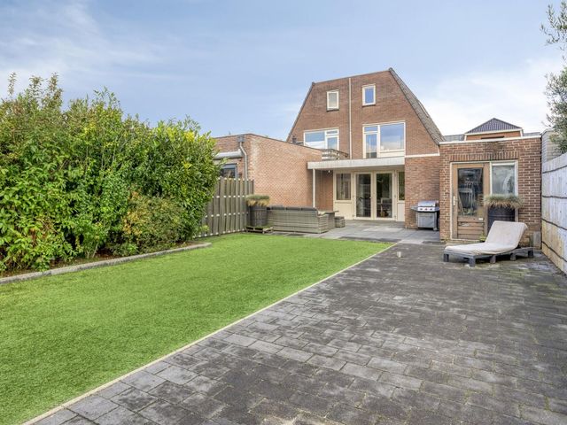 Stenenkamerstraat 10, Herveld