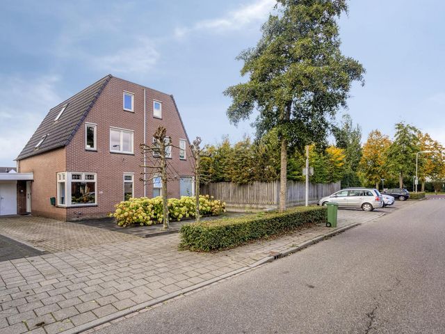 Stenenkamerstraat 10, Herveld