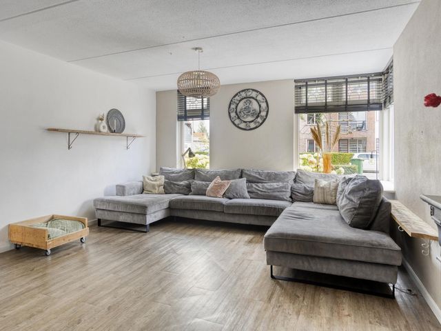 Stenenkamerstraat 10, Herveld