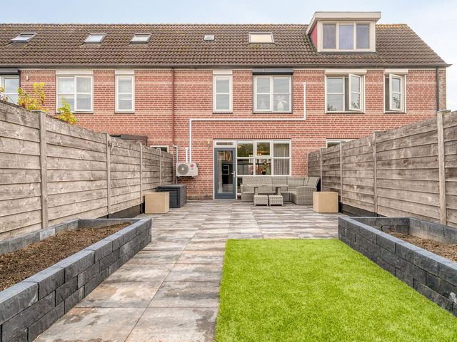 De Veldse Hofstede 54, Zetten