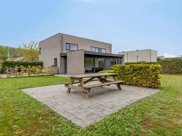 Hoefbladstraat 34, Heinkenszand