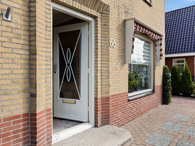 Jeltingalaan 66, Buitenpost