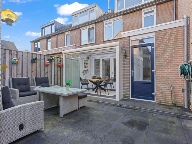 Galoppeerbaan 12, Amersfoort