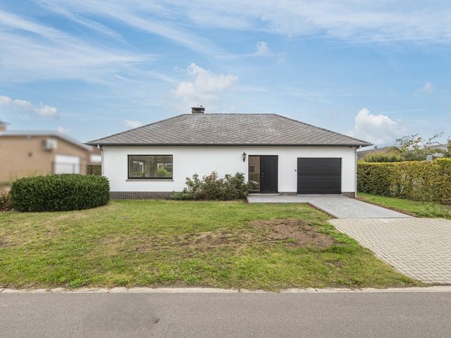 Zwaluwstraat 23  , Balen