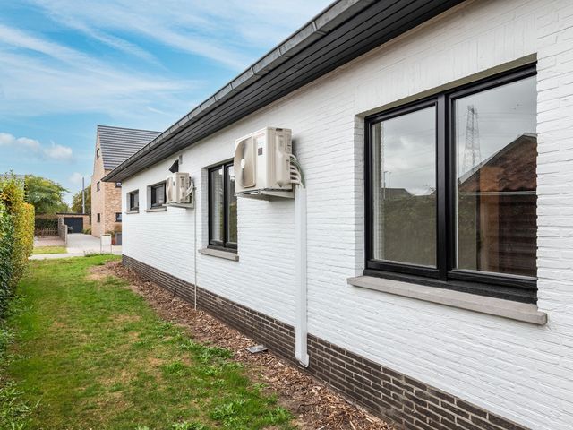 Zwaluwstraat 23  , Balen