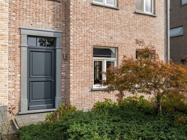 Parkstraat 38  , Ravels