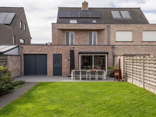 Parkstraat 38  , Ravels