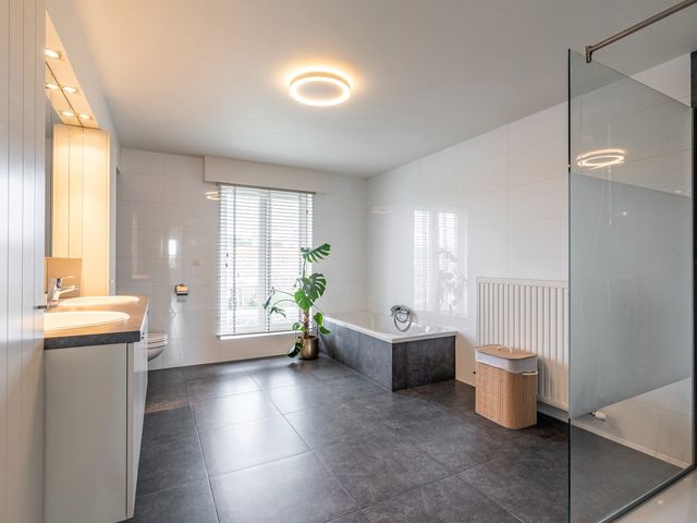 Parkstraat 38  , Ravels