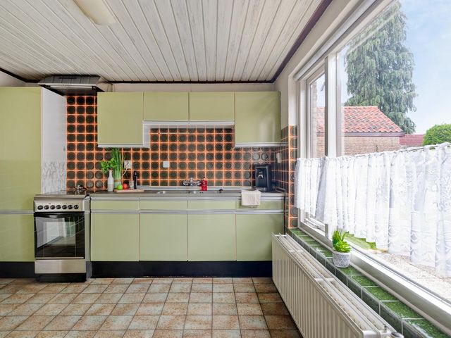 Flamingostraat 11, Nispen