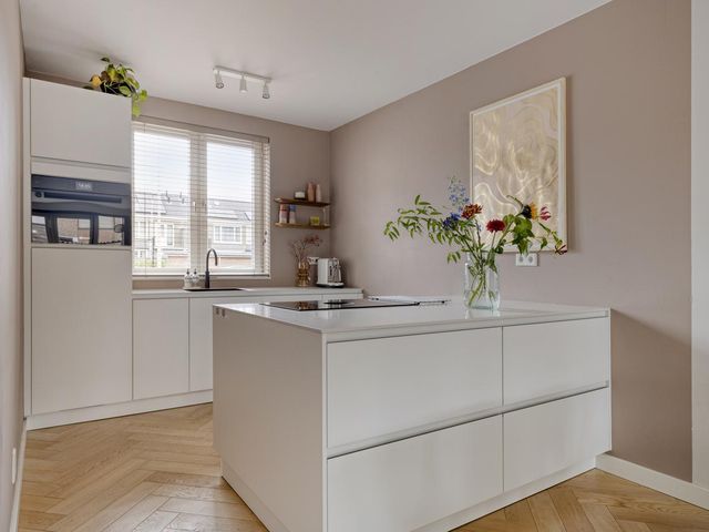 Titus Brandsmastraat 27, Roosendaal