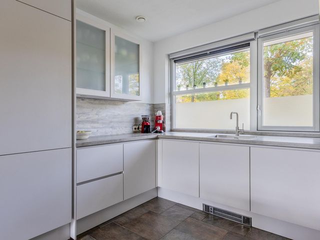 Televisiestraat 102, Roosendaal