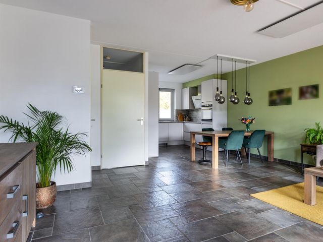 Televisiestraat 102, Roosendaal