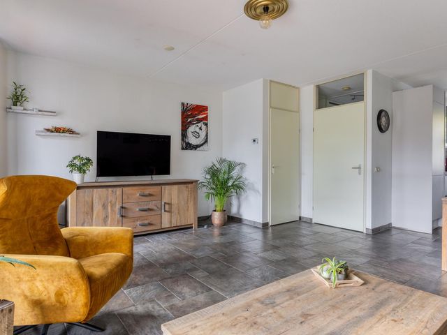 Televisiestraat 102, Roosendaal