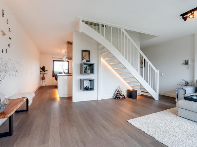 Waddenweg 351, Hoofddorp