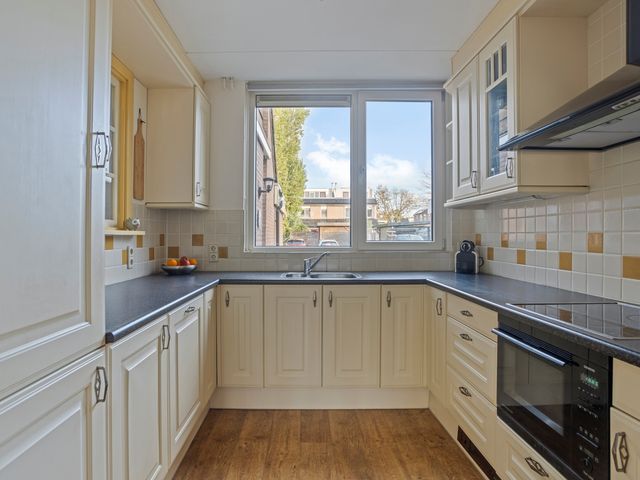 Doorzwin 1215, Julianadorp